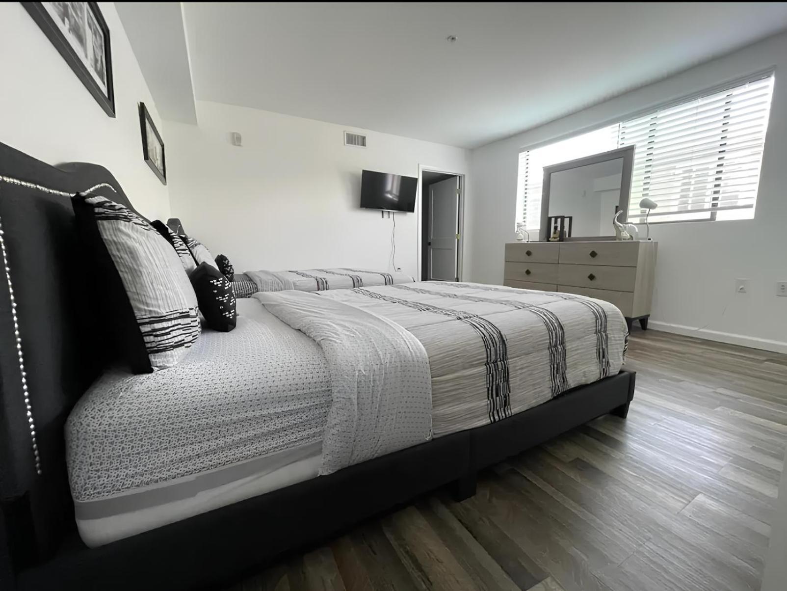 Linda 1-8 Villa - Los Angeles — Photos 3